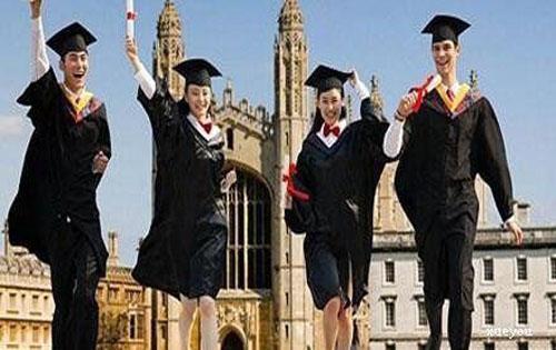 写好留学生论文的八个注意事项: